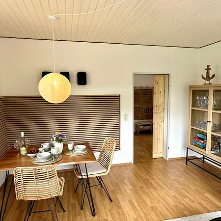 Deichkoje12 Deck 1 Eg Direkt Am Eiderdeich Nur 7 Km Bis Zur Nordsee Und 20 Min Bis Sankt Peter Ording Tönning